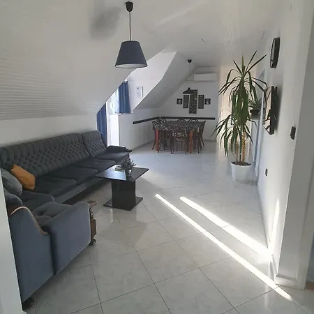 Soos -- Only For Relaxation, Not For Party! Lejlighed *