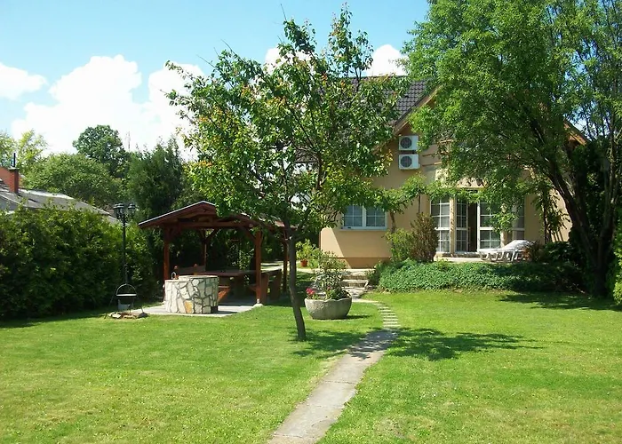 Διαμέρισμα Soos -- Only For Relaxation, Not For Party!